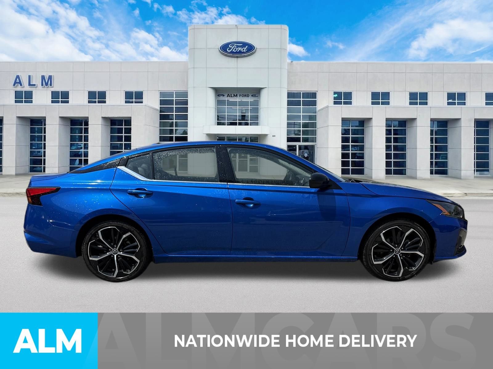 Used 2025 Nissan Altima 2.5 SR FWD image 4
