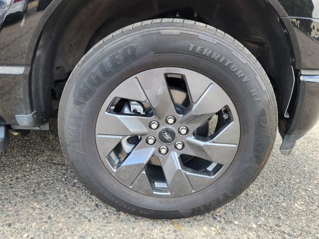 Certified 2025 Ford F150 Lightning Flash AWD/4WD image 22