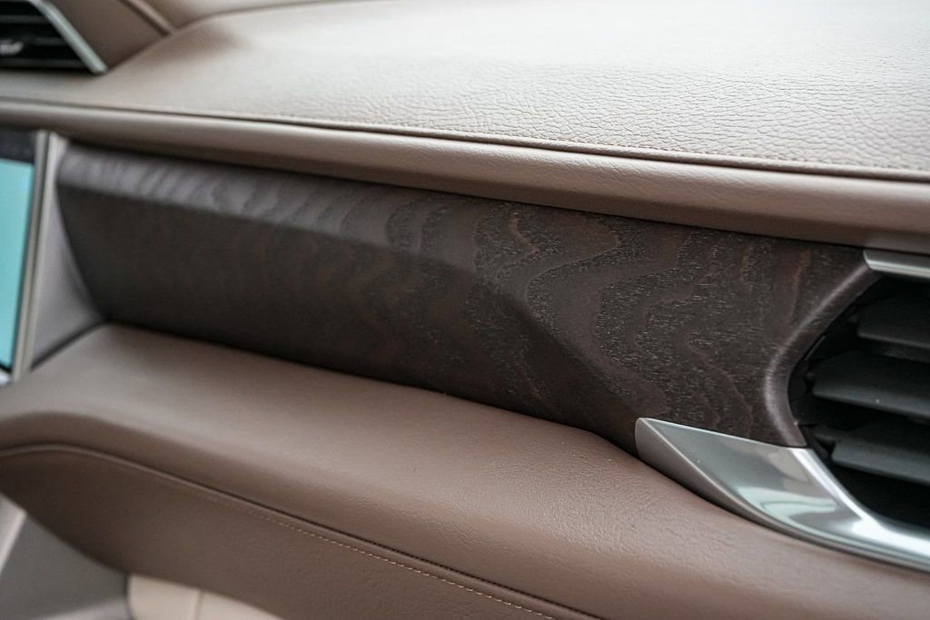 Used 2024 GMC Yukon XL Denali w/ Denali Reserve Package image 34