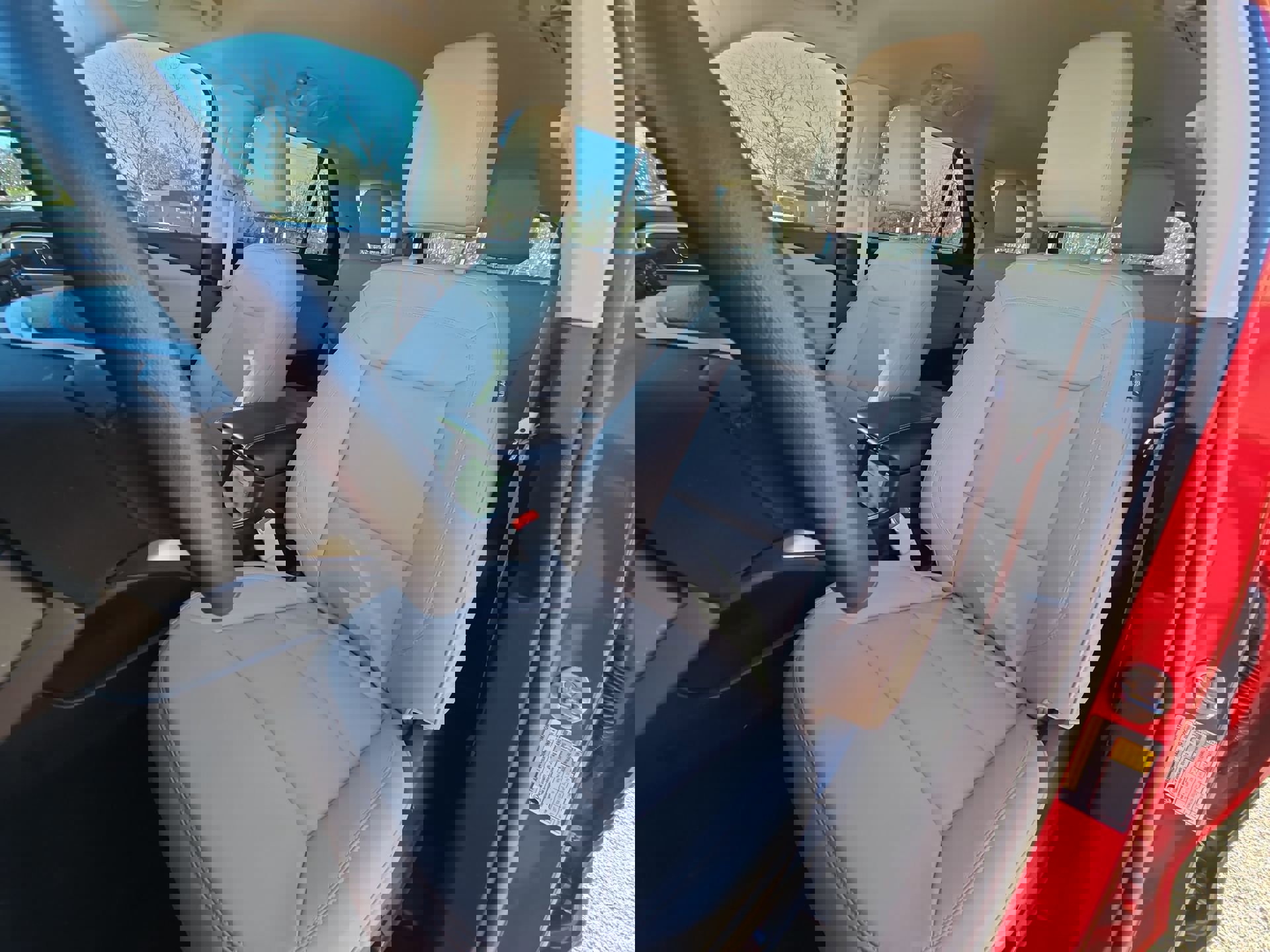 Certified 2023 Ford Explorer XLT w/ Equipment Group 202A image 11