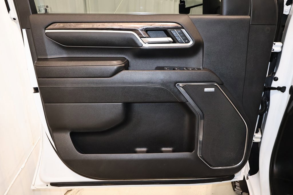 Used 2024 Chevrolet Silverado 2500 LTZ w/ LTZ Plus Package image 14