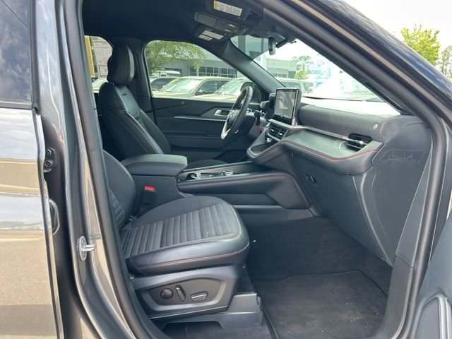 Certified 2026 Ford Explorer ST-Line w/ ST-Line Street Pack RWD image 19