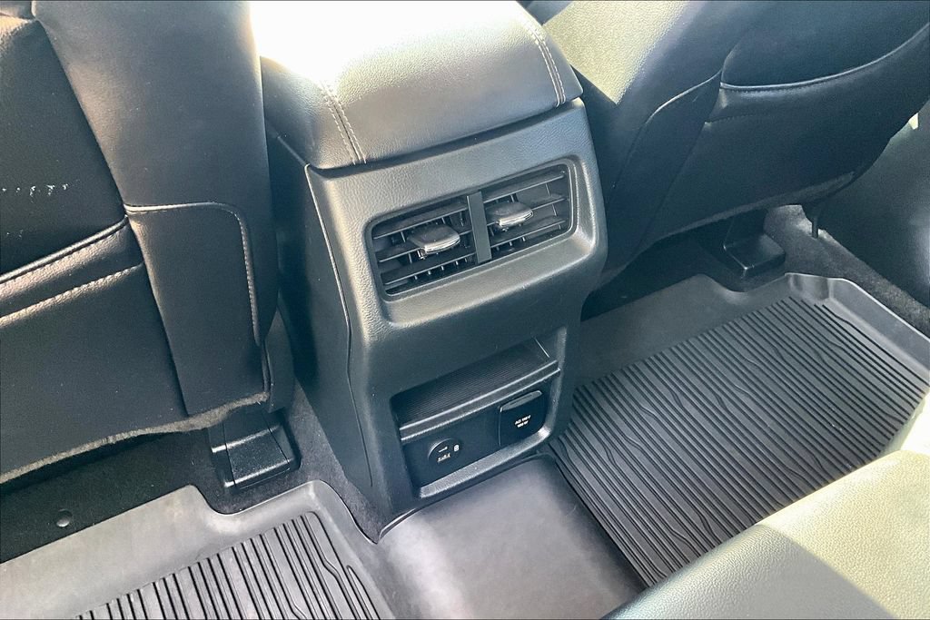 Certified 2021 Ford Edge Titanium w/ Cargo Accessory Package AWD/4WD image 31
