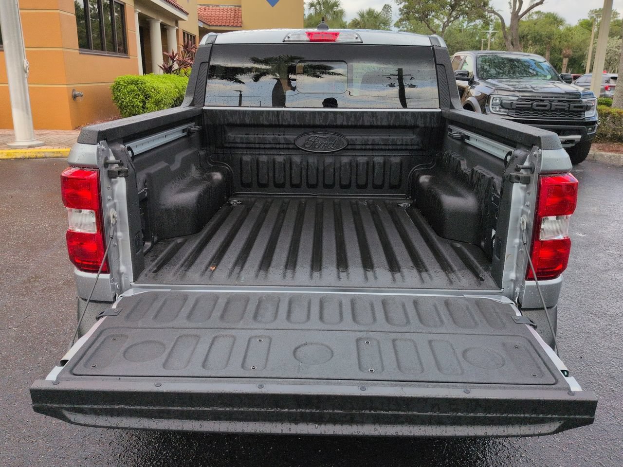 Certified 2022 Ford Maverick XLT w/ XLT Luxury Package FWD image 13
