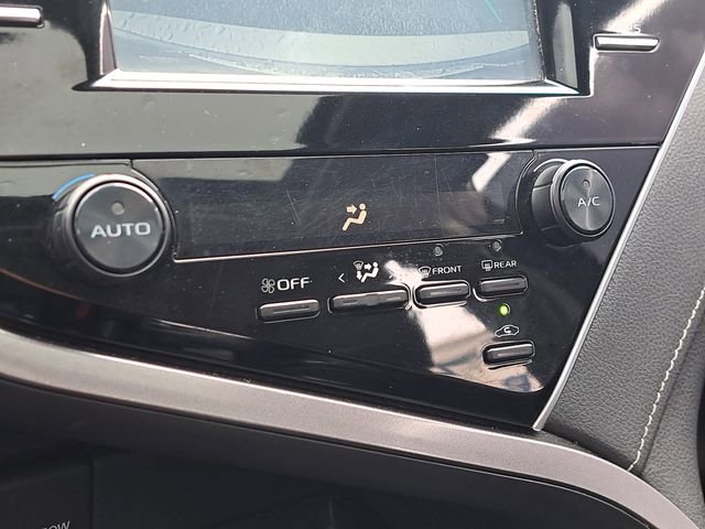Used 2018 Toyota Camry SE w/ Moonroof Package image 28