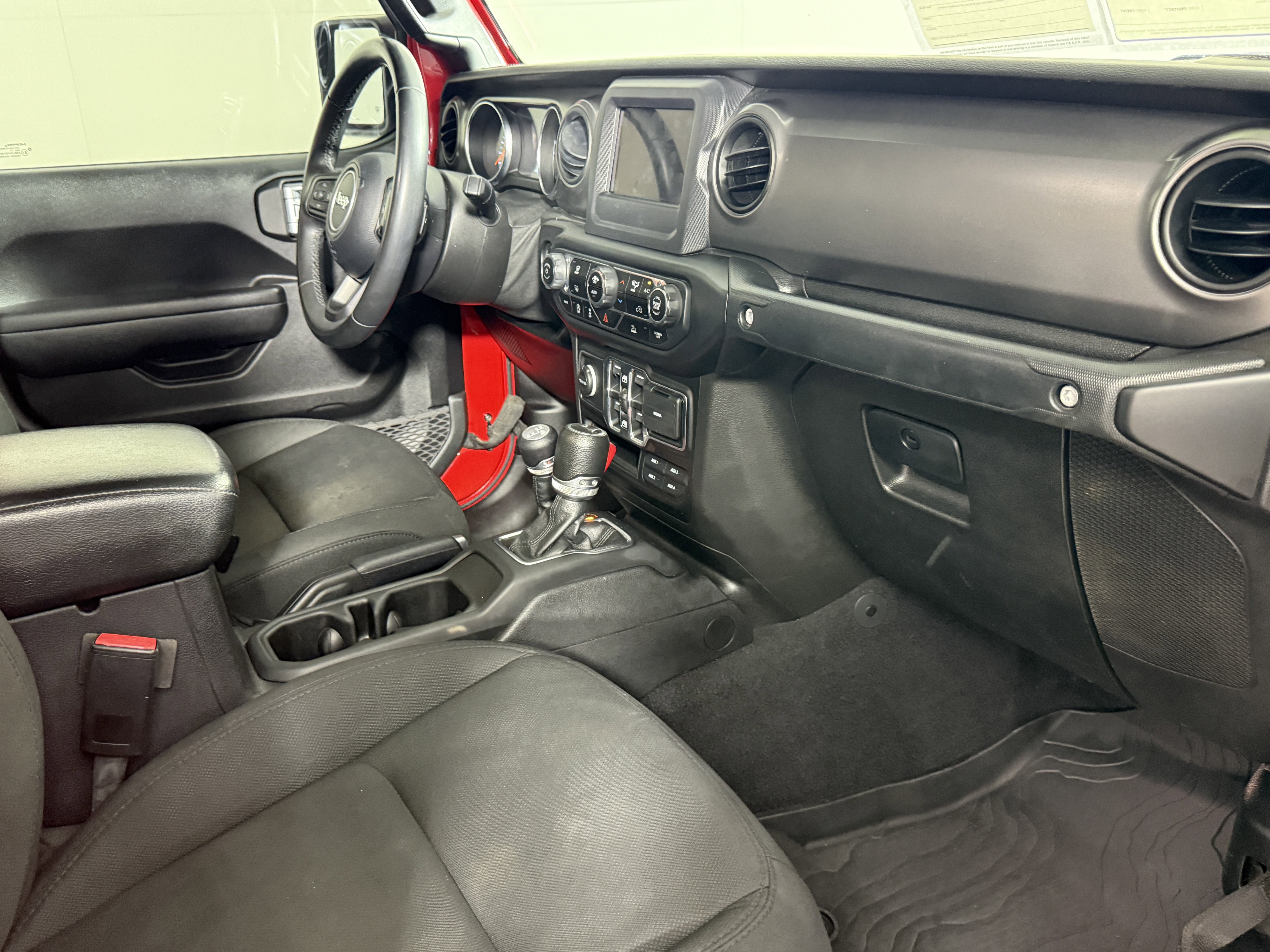 Used 2021 Jeep Gladiator Sport AWD/4WD image 8