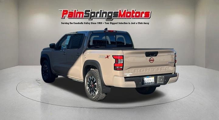 Used 2022 Nissan Frontier Pro-X w/ Technology Package image 3