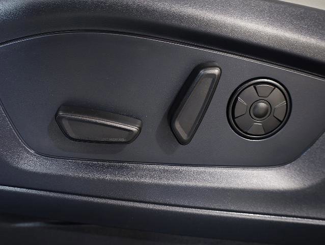 Certified 2025 Ford Explorer Platinum w/ Ultimate Package image 24