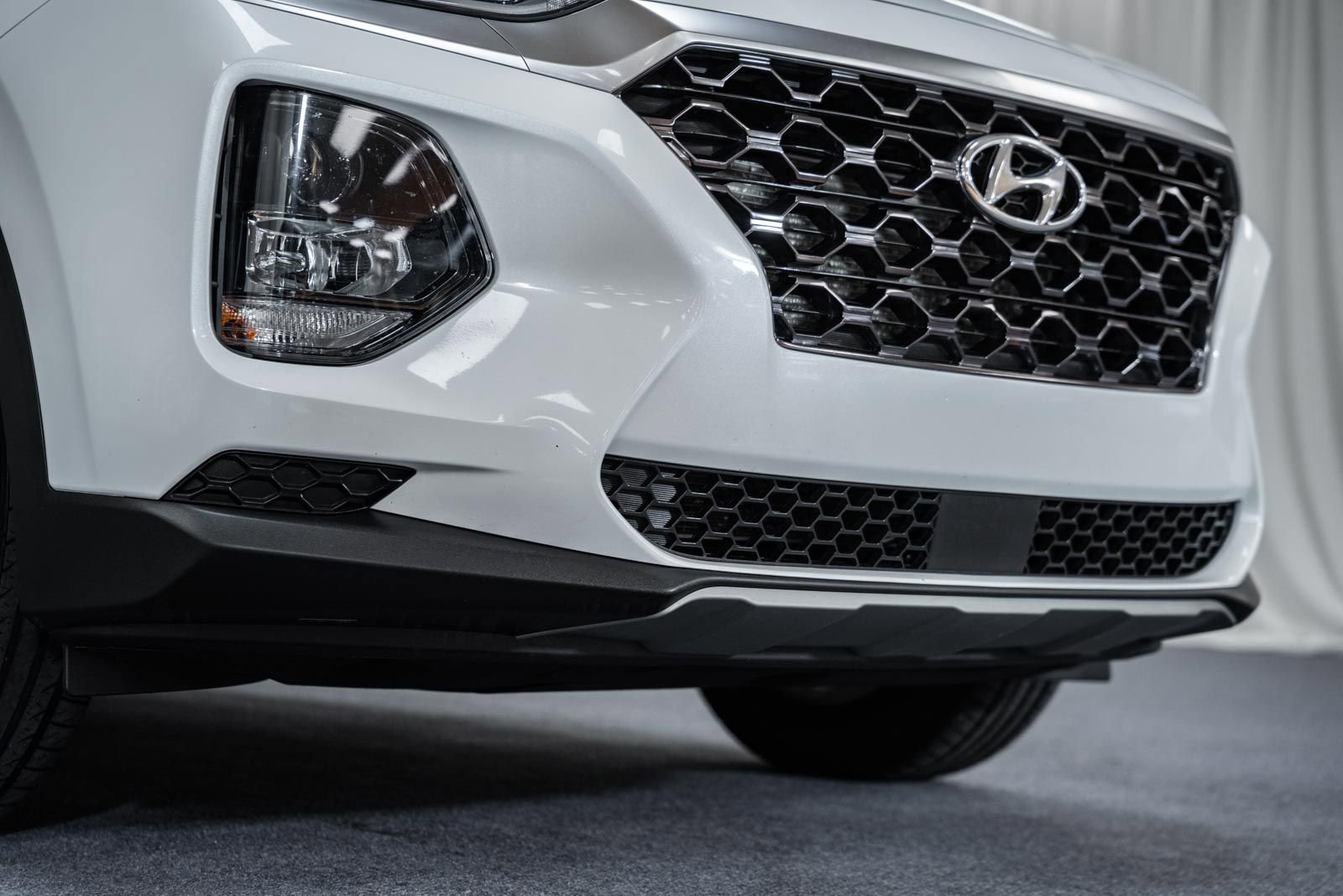 Used 2020 Hyundai Santa Fe SE image 11