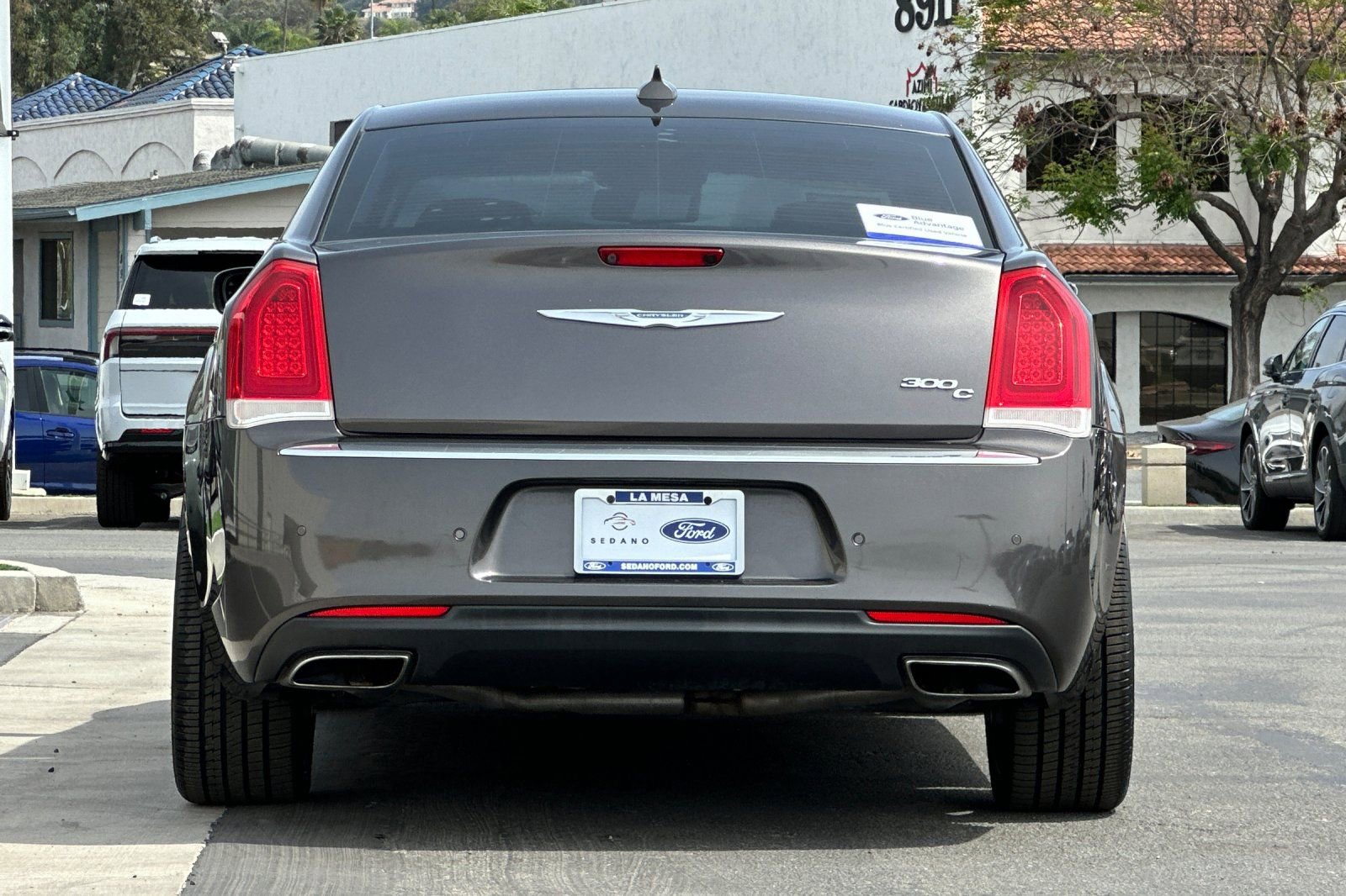 Used 2017 Chrysler 300 C w/ Safetytec Plus Group image 4
