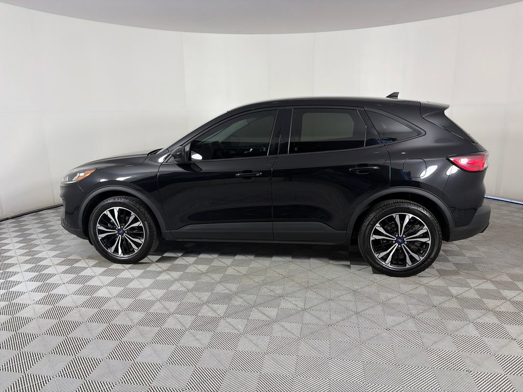 Certified 2022 Ford Escape SEL w/ SEL Stealth AWD Package image 4