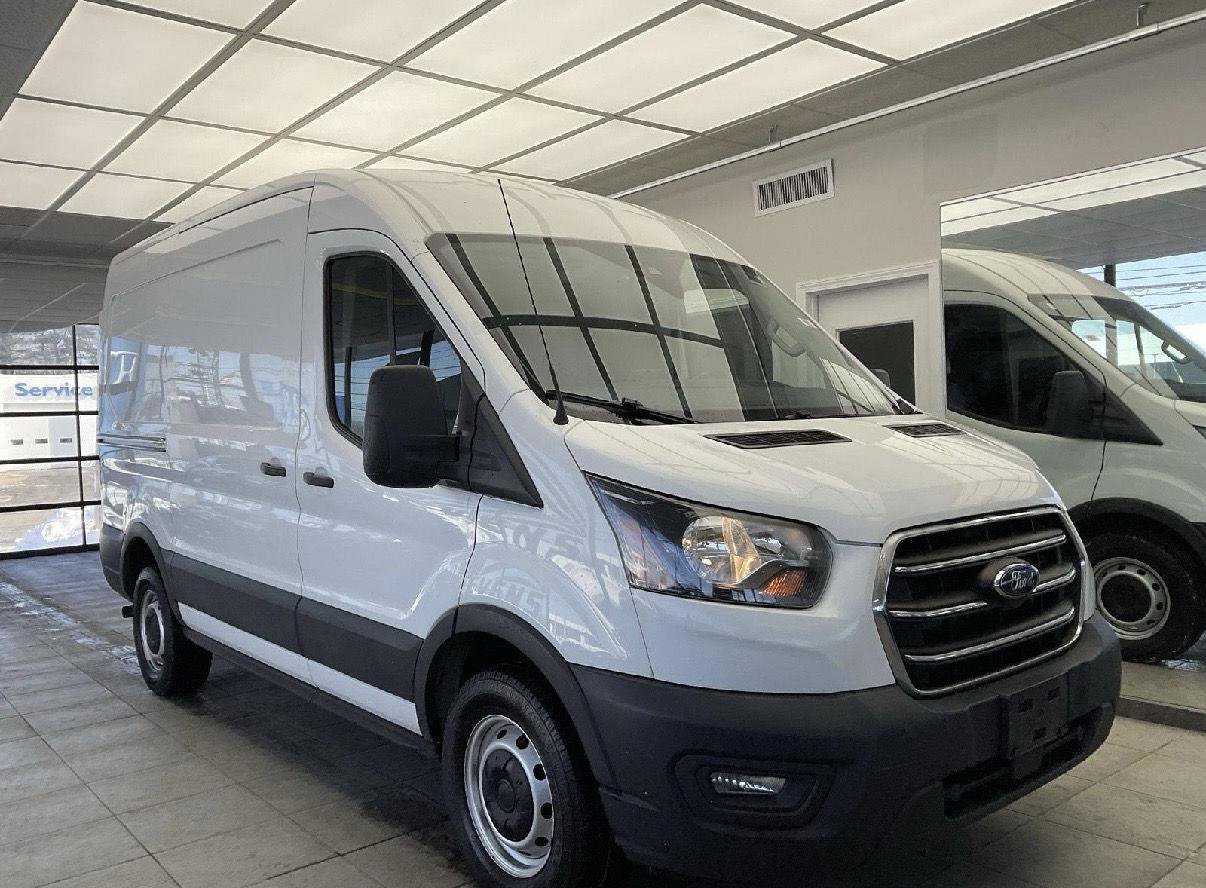 Certified 2018 Ford Transit 250 148 Medium Roof w/ Interior Upgrade Package image 6
