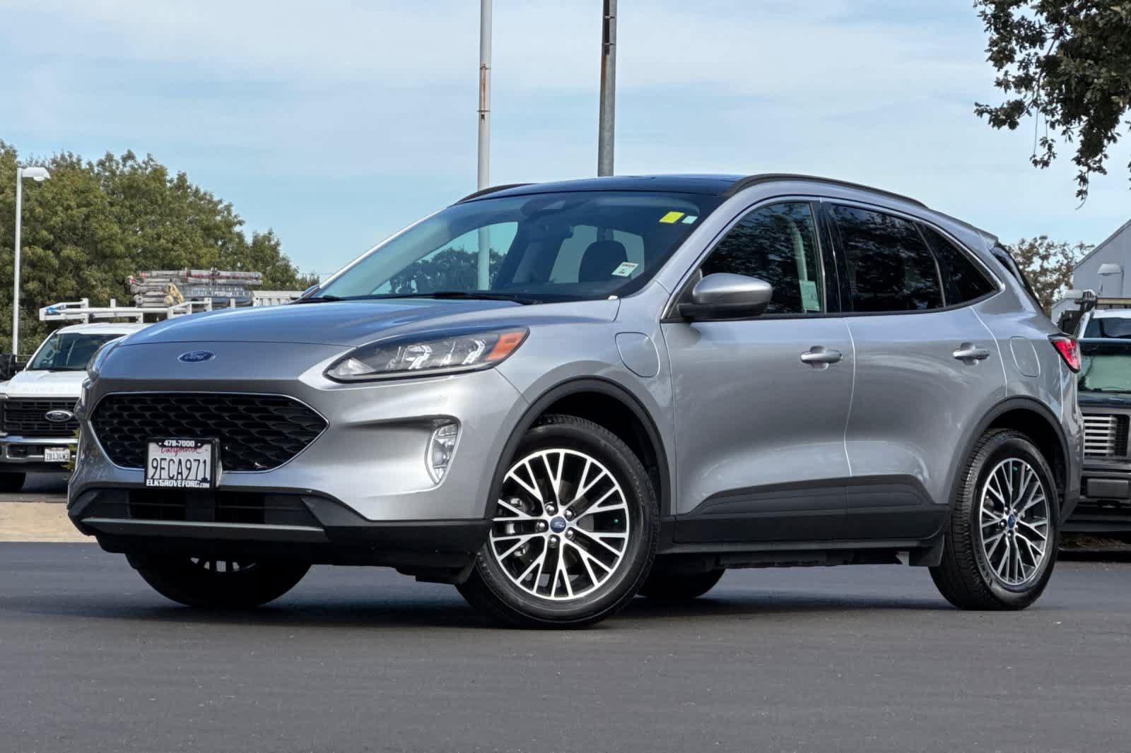 Certified 2022 Ford Escape SEL w/ Technology Package FWD image 1