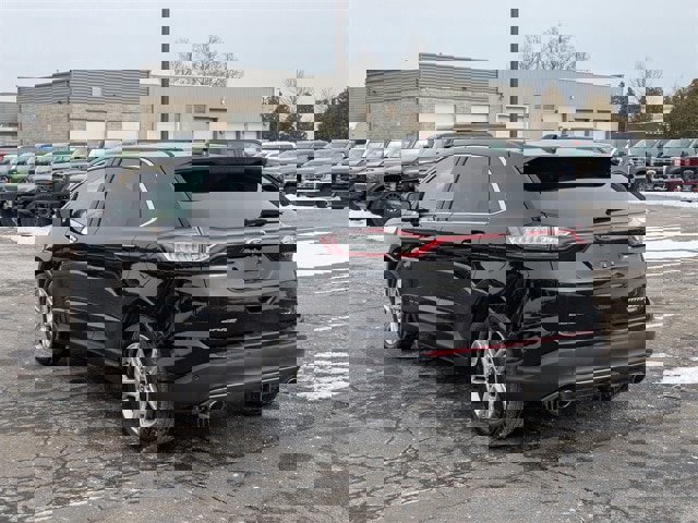 Certified 2018 Ford Edge Titanium w/ Equipment Group 301A image 3