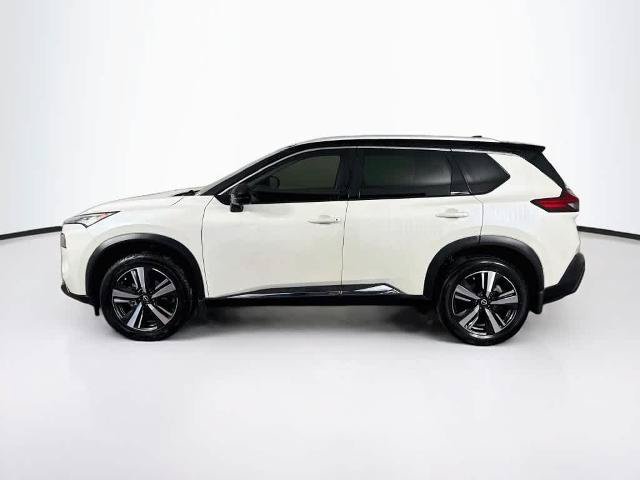 Used 2023 Nissan Rogue SL FWD image 3