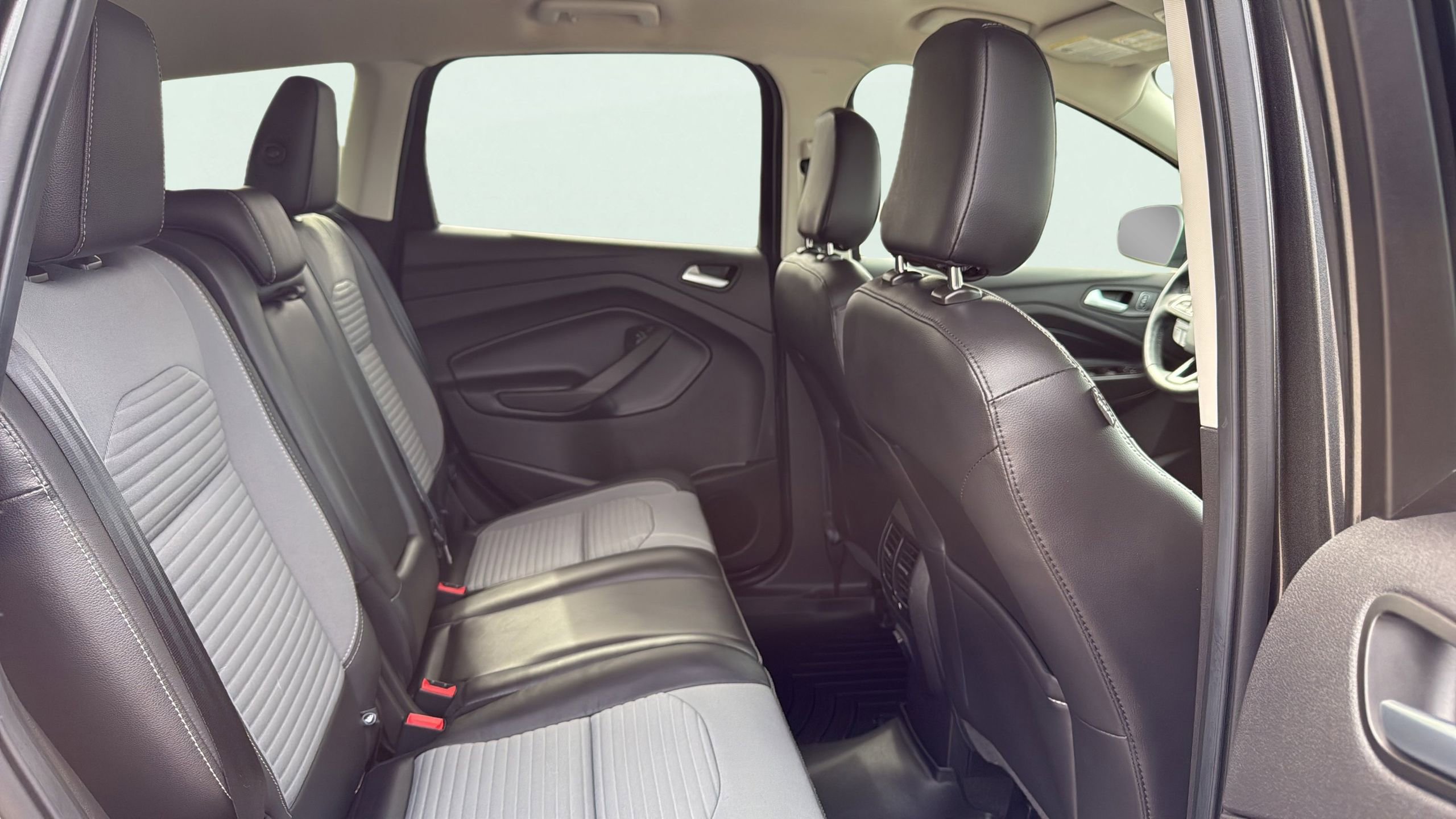 Certified 2019 Ford Escape SE AWD/4WD image 15