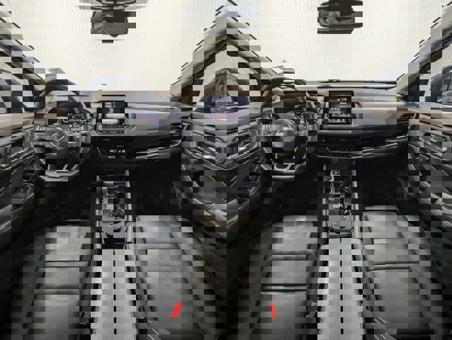 Used 2023 Nissan Rogue SL image 2