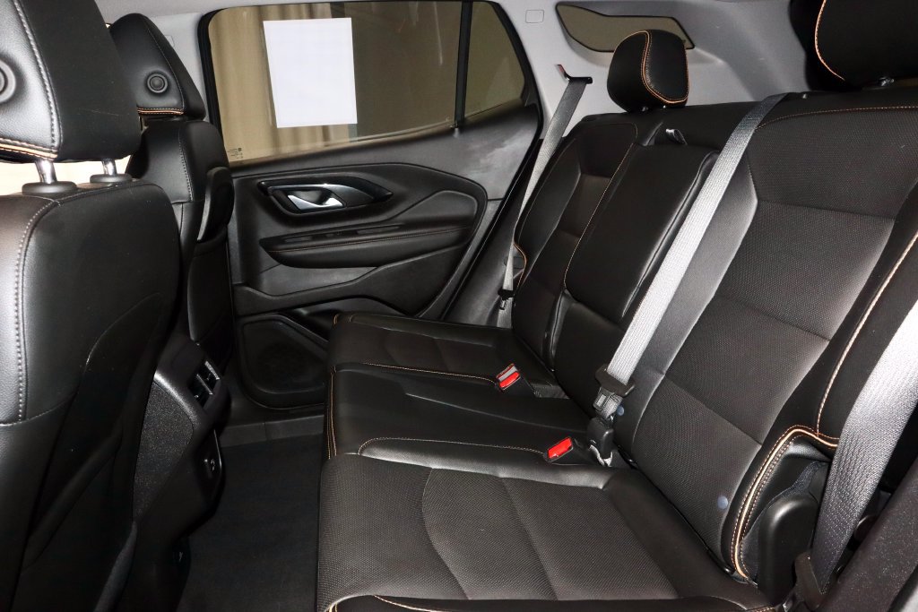 Used 2024 GMC Terrain AT4 w/ LPO, Floor Liner Package AWD/4WD image 22