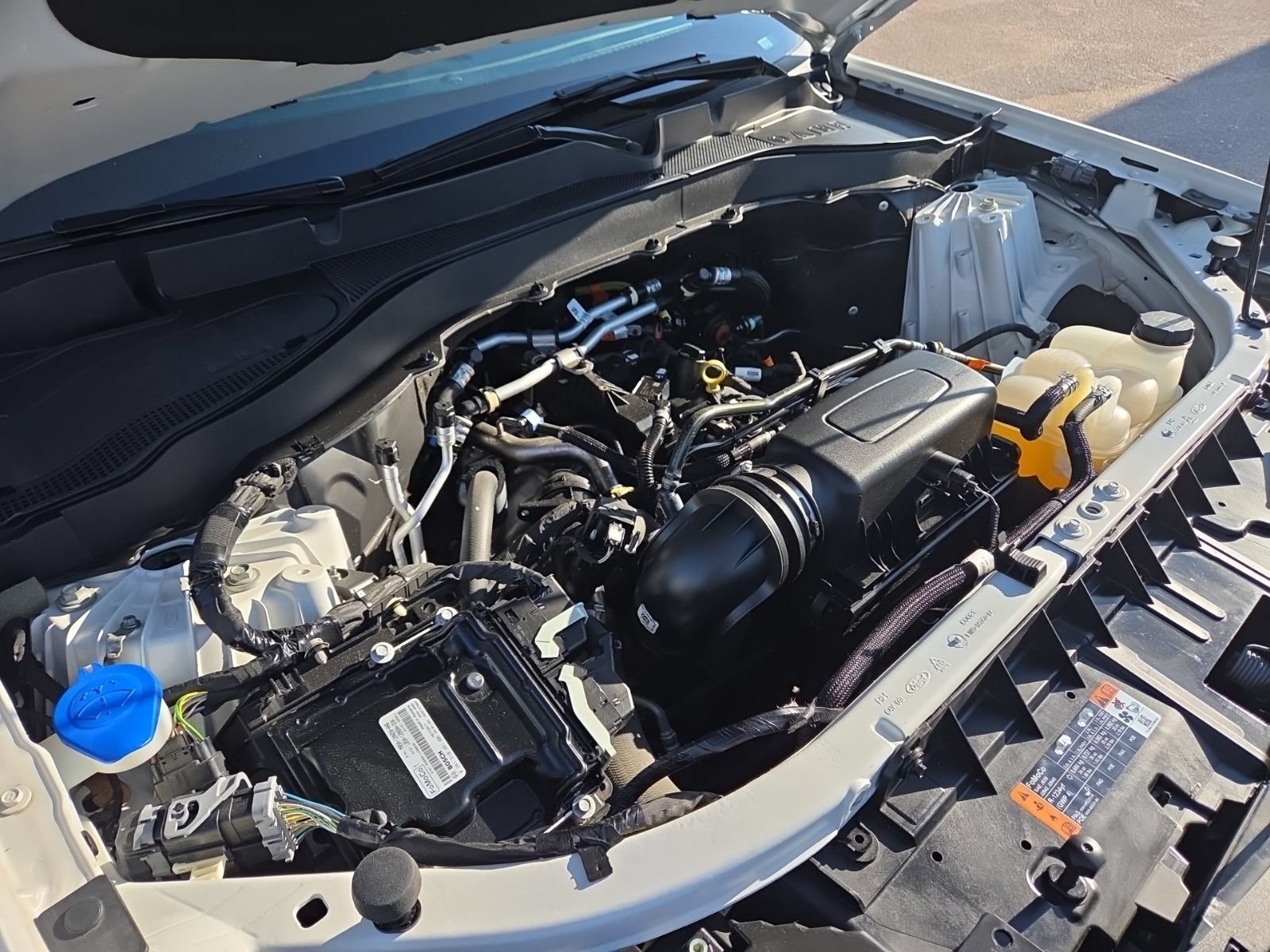 Certified 2023 Ford Explorer XLT w/ Equipment Group 202A AWD/4WD image 16