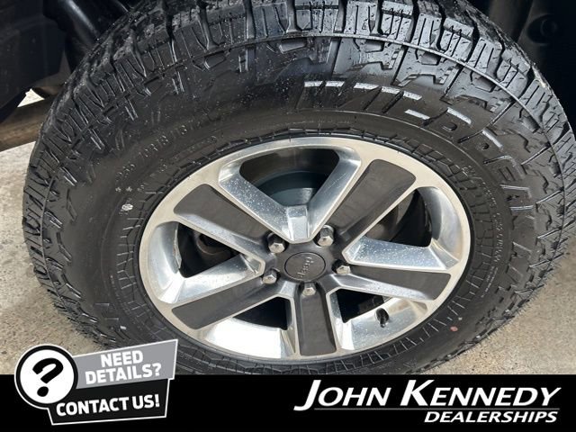 Used 2019 Jeep Wrangler Unlimited Sahara AWD/4WD image 10