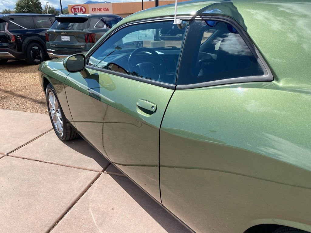 Used 2021 Dodge Challenger SXT image 15