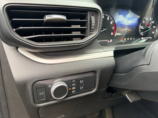 Certified 2022 Ford Explorer XLT RWD image 7