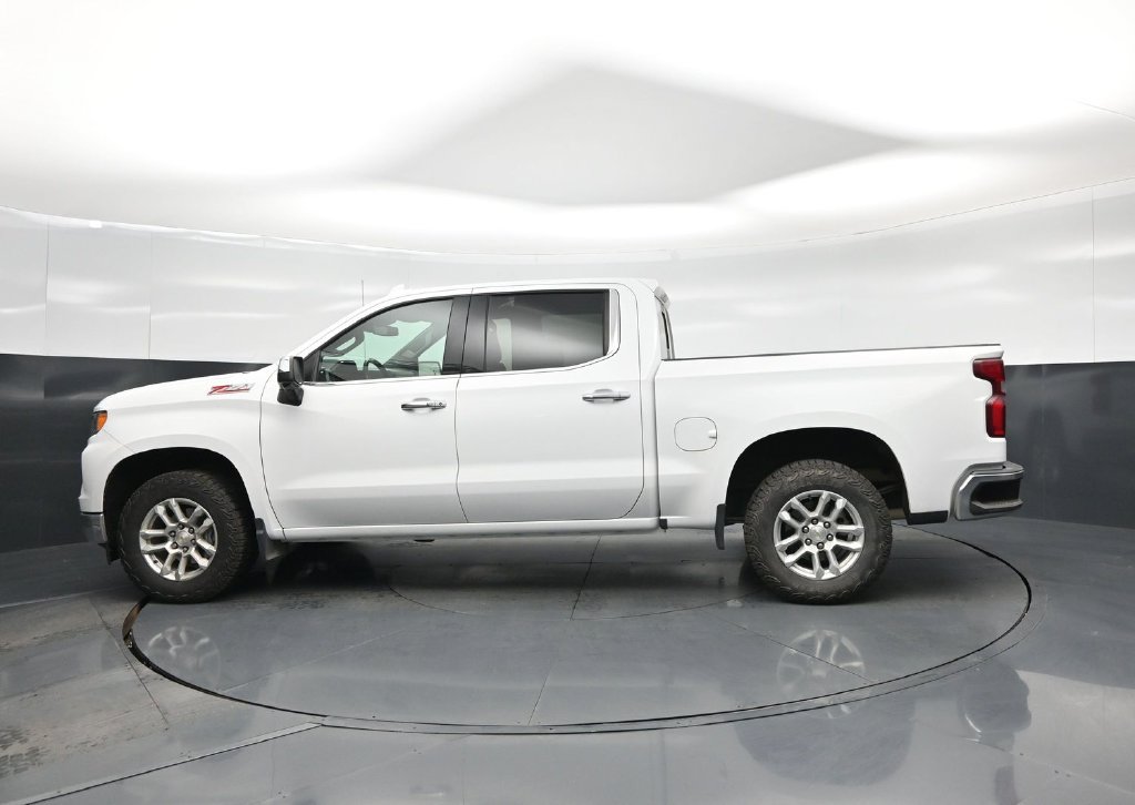 Used 2023 Chevrolet Silverado 1500 LTZ w/ LTZ Convenience Package II AWD/4WD image 29