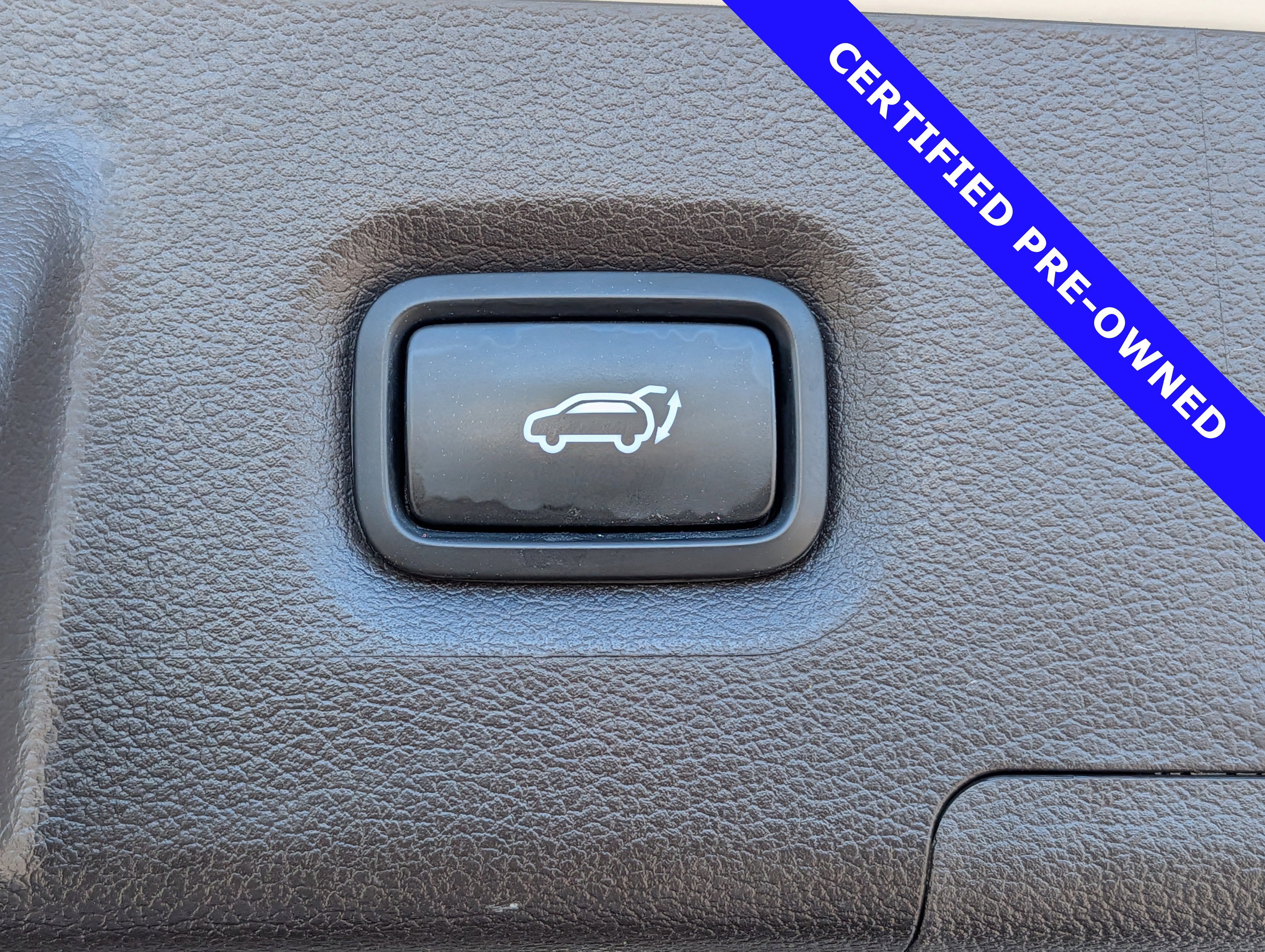 Used 2023 Hyundai Santa Fe SEL Convenience image 14
