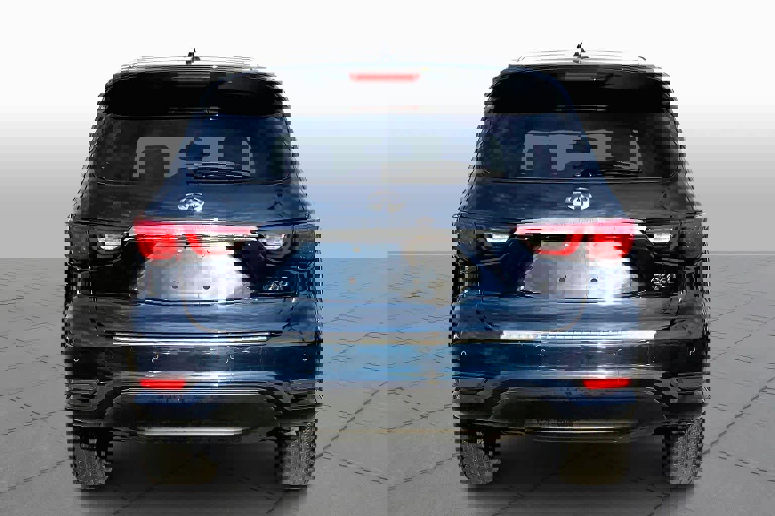 Used 2019 INFINITI QX60 Luxe w/ Sensory Package image 4