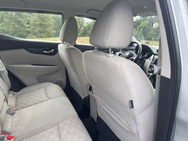 Used 2022 Nissan Rogue Sport SV image 40