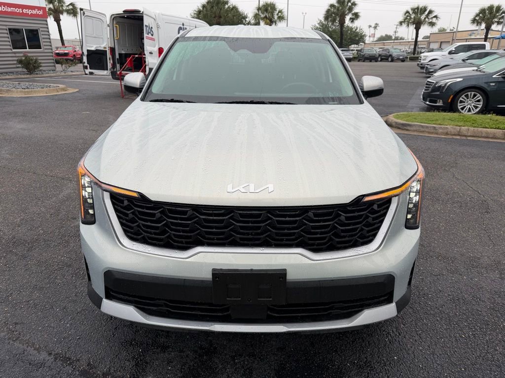 Used 2026 Kia Sorento LX FWD image 9