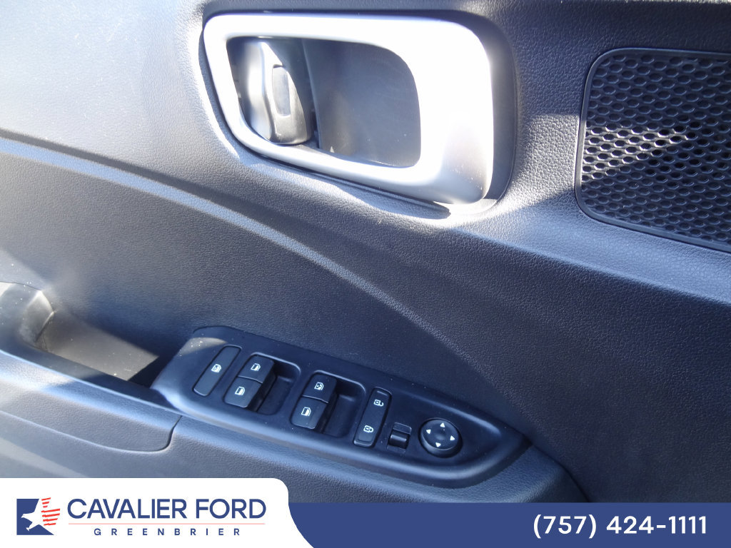 Used 2022 Hyundai Venue SEL FWD image 14