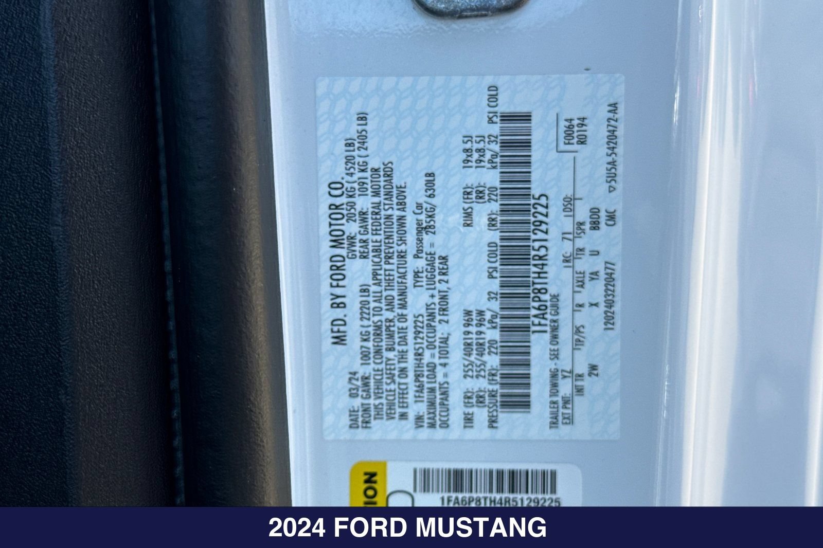 Certified 2024 Ford Mustang Coupe RWD image 31