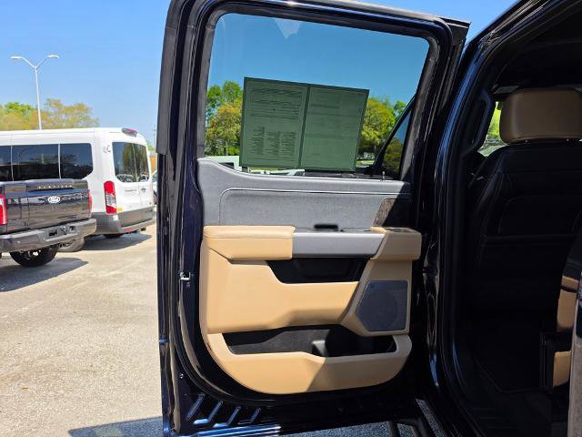 Certified 2025 Ford F250 Lariat AWD/4WD image 32