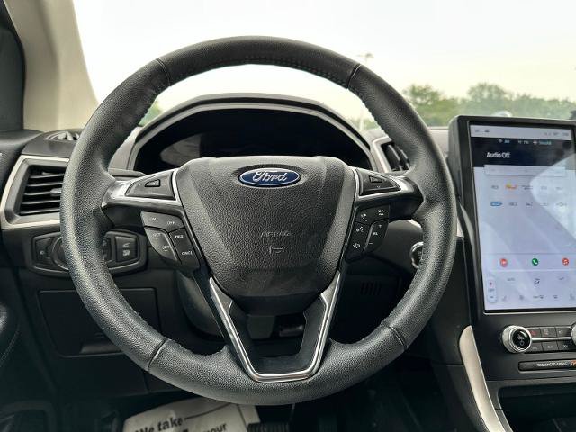 Certified 2023 Ford Edge SEL w/ Convenience Package AWD/4WD image 12