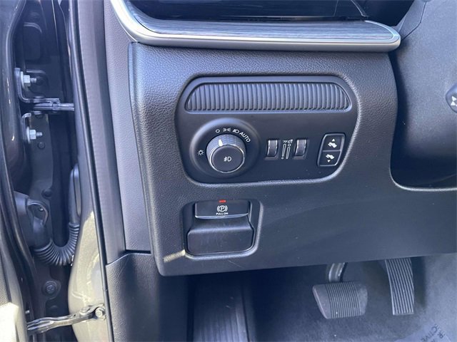 Used 2022 Jeep Wagoneer Series II w/ Premium Group I image 18