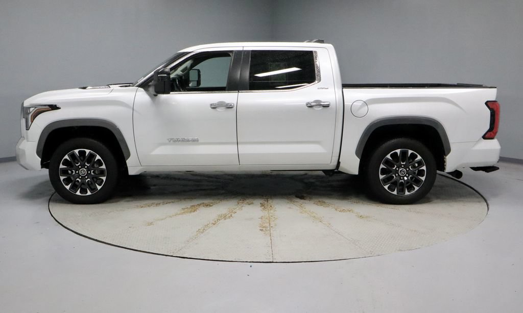 Used 2024 Toyota Tundra Limited AWD/4WD image 8