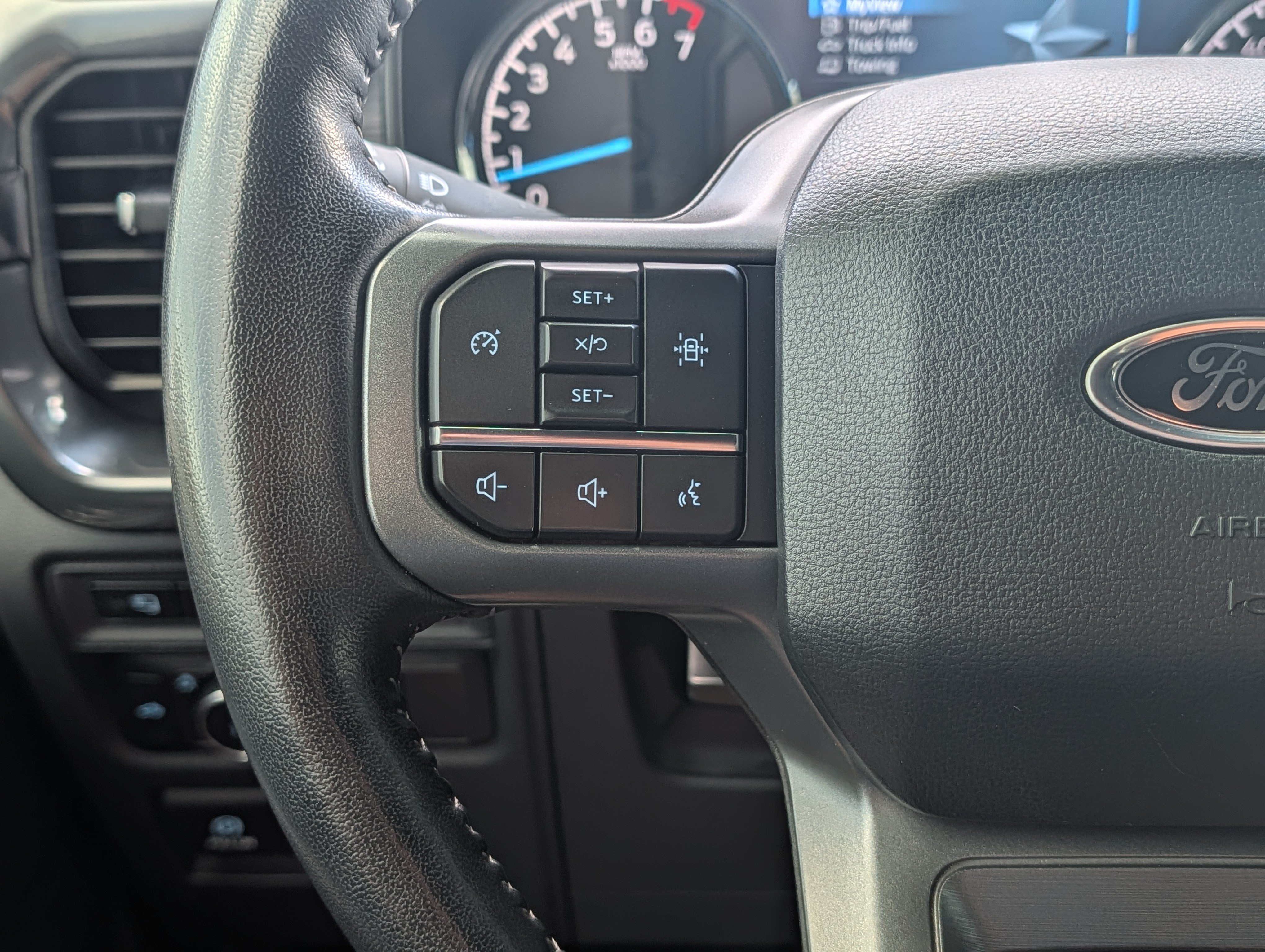 Certified 2022 Ford F150 XLT w/ Equipment Group 302A High AWD/4WD image 26