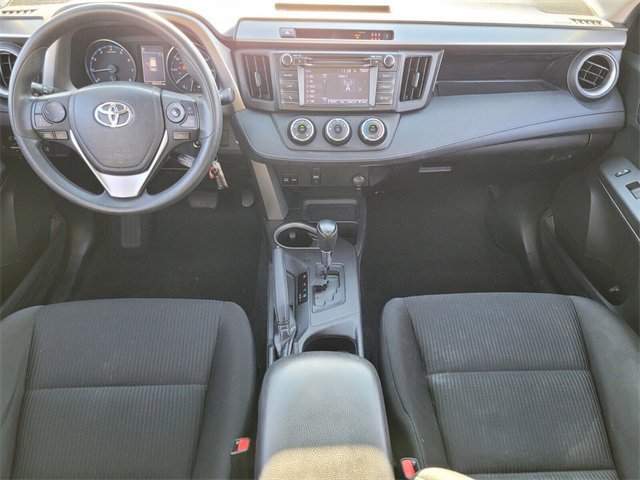 Used 2018 Toyota RAV4 LE image 13