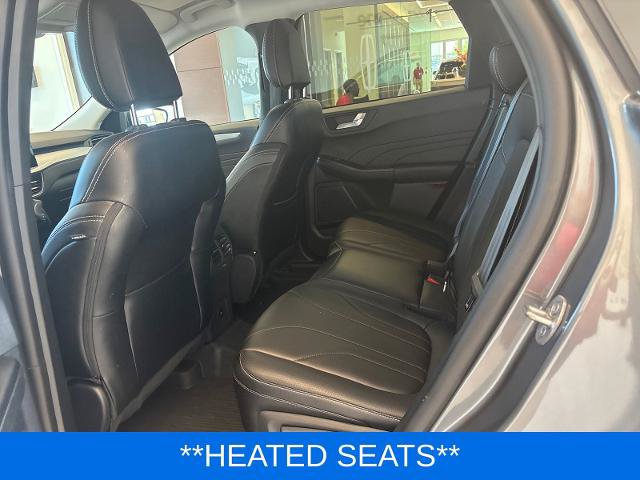 Certified 2025 Ford Escape SE w/ PHEV Premium Package FWD image 12