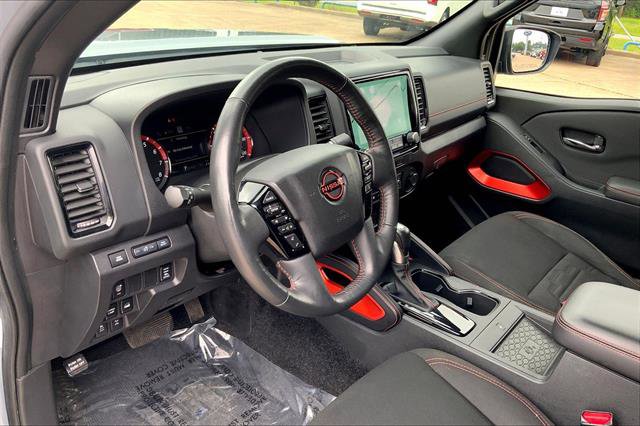 Used 2024 Nissan Frontier PRO-4X w/ Pro Convenience Package AWD/4WD image 13