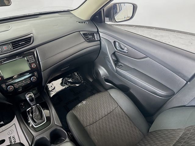 Used 2020 Nissan Rogue SV w/ Sun & Sound Touring Package image 25