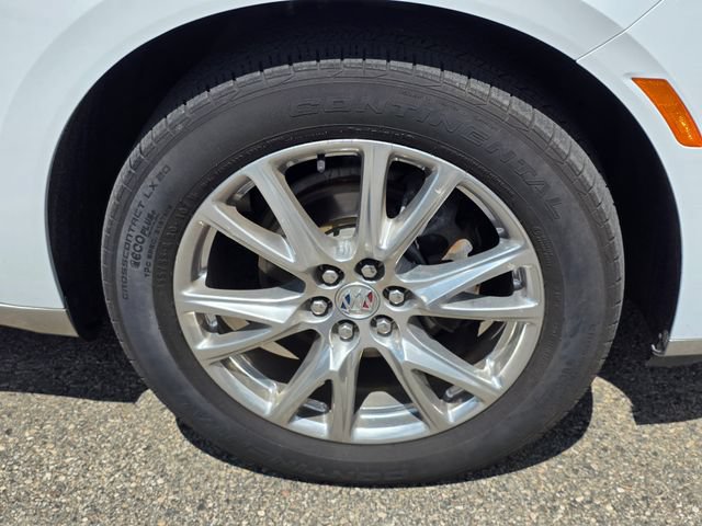 Used 2024 Buick Enclave Essence w/ Experience Buick Package AWD/4WD image 6