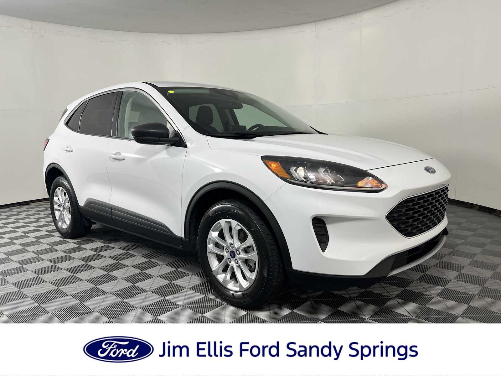 Certified 2022 Ford Escape SE w/ Cold Weather Package