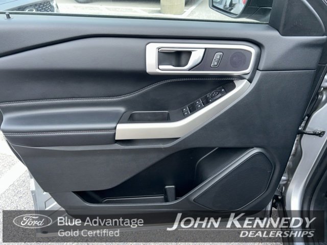 Certified 2022 Ford Explorer XLT w/ Equipment Group 202A image 18