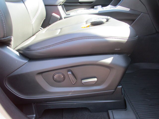 Certified 2024 Ford Explorer XLT w/ Equipment Group 202A AWD/4WD image 39