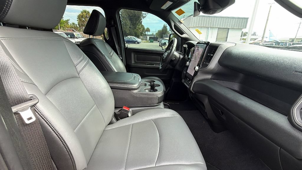 Used 2025 RAM 3500 Tradesman AWD/4WD image 28