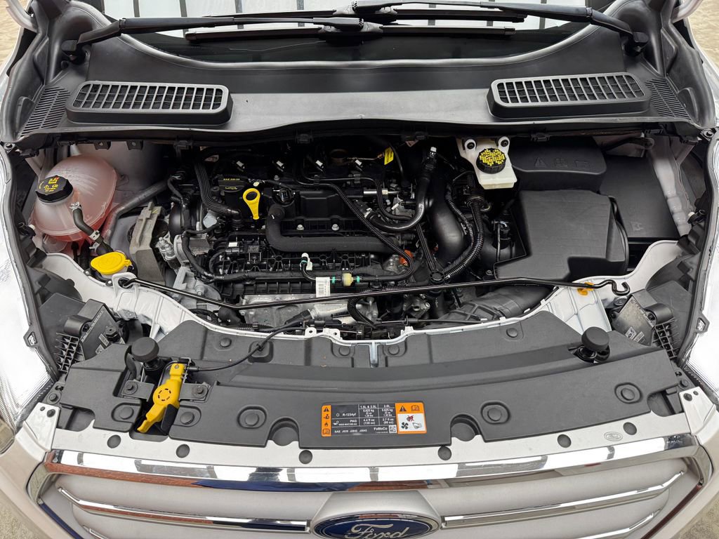 Certified 2019 Ford Escape SEL FWD image 31