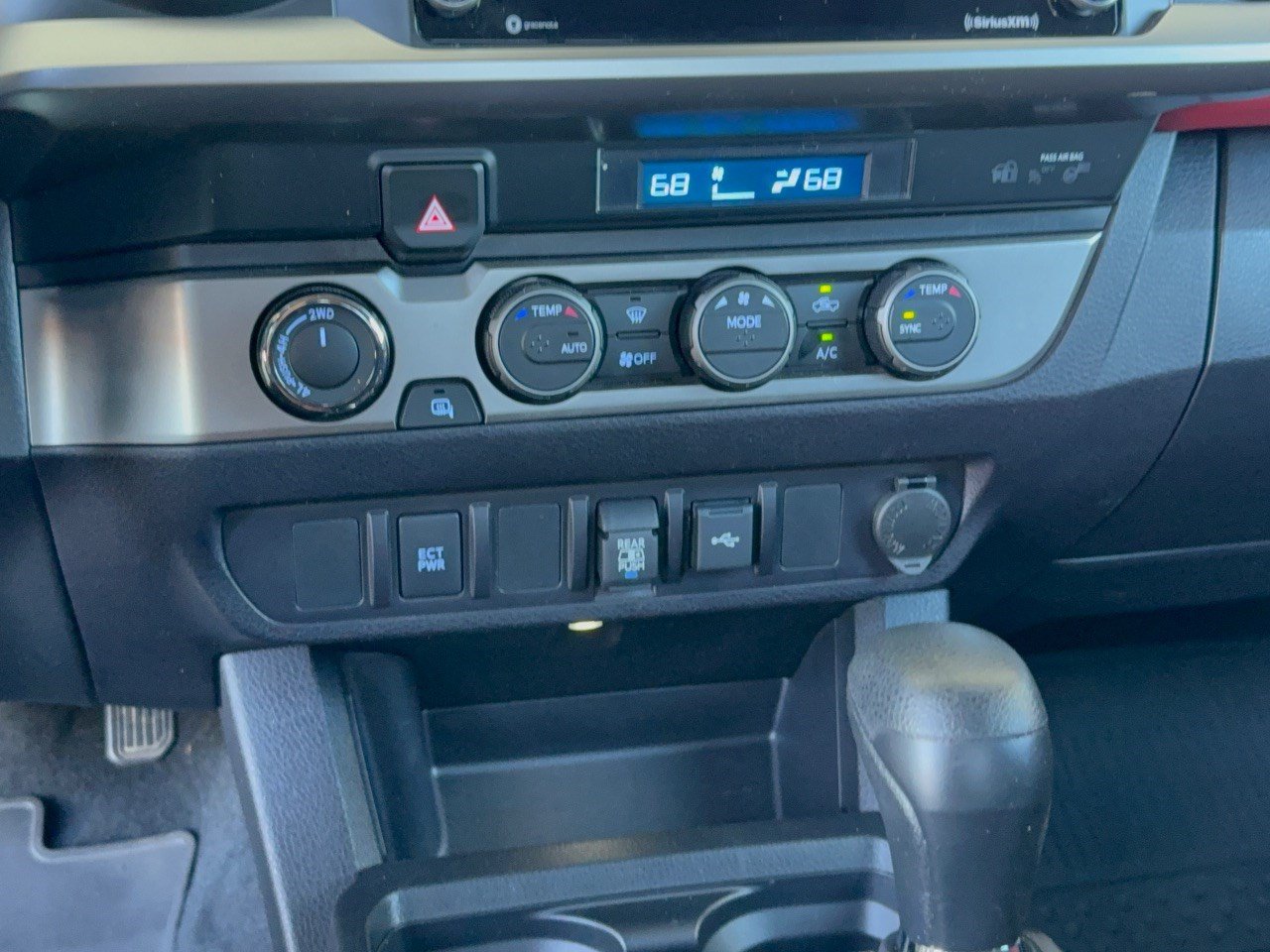 Used 2022 Toyota Tacoma SR5 AWD/4WD image 22