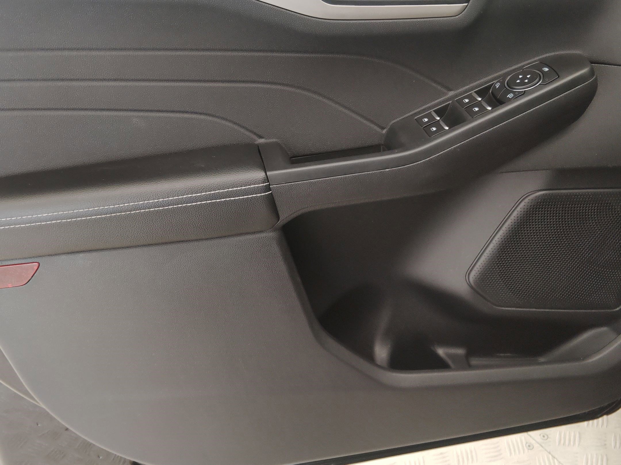 Certified 2022 Ford Escape SEL image 13